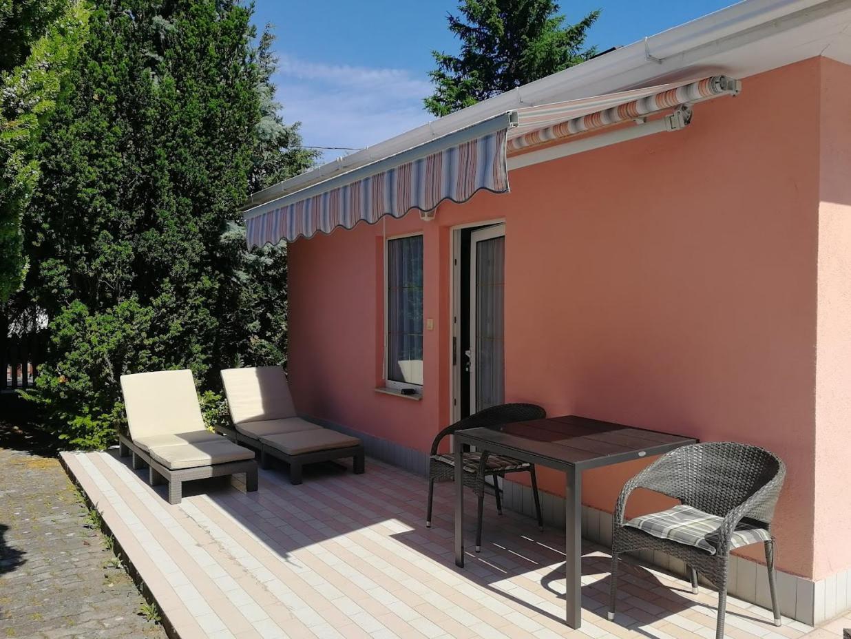 Feszek Apartmanhaz Vonyarcvashegy Luaran gambar