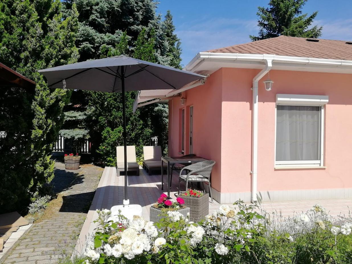 Feszek Apartmanhaz Vonyarcvashegy Luaran gambar