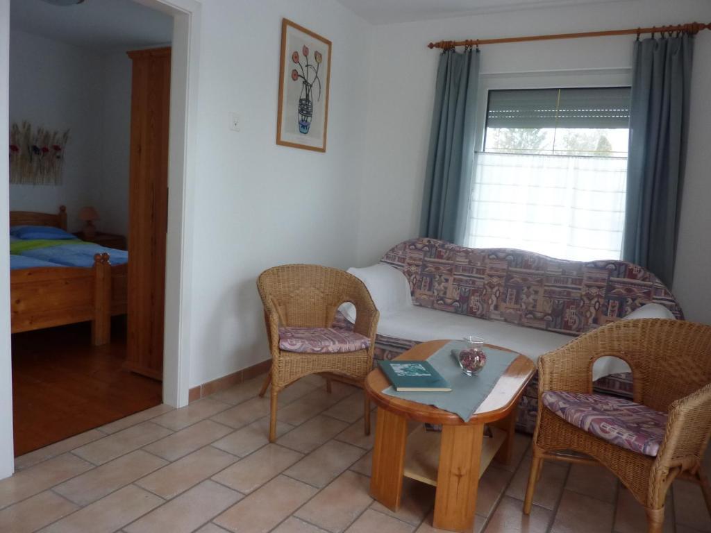 Feszek Apartmanhaz Vonyarcvashegy Luaran gambar